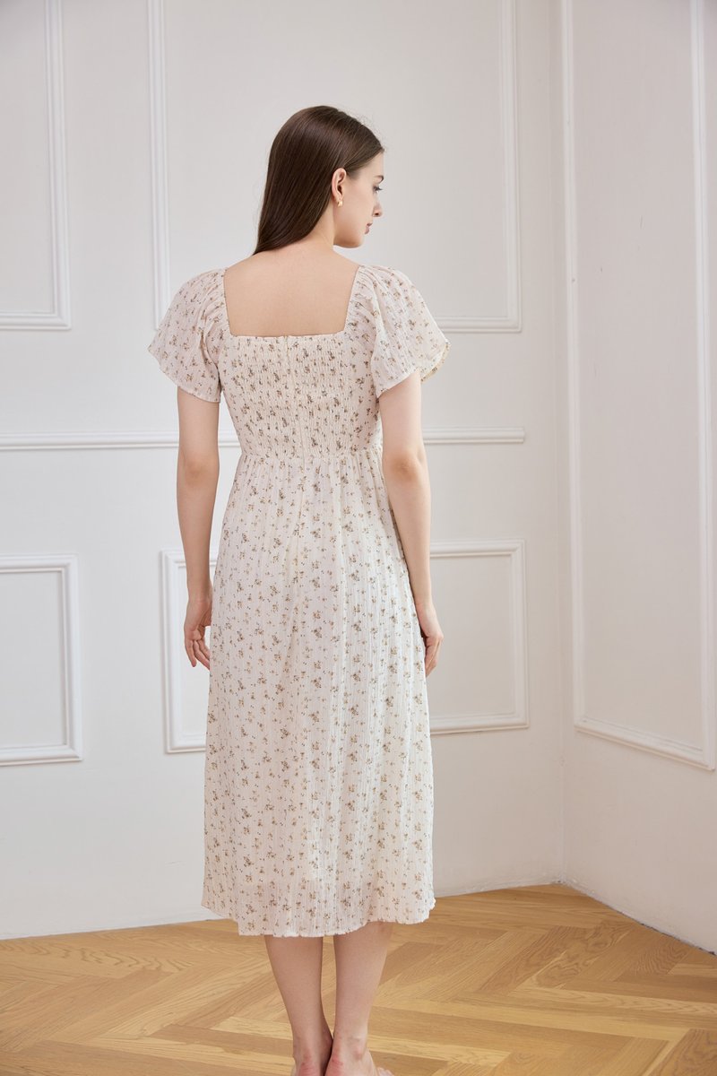 Yve Textured Fleur Midi Dress In White