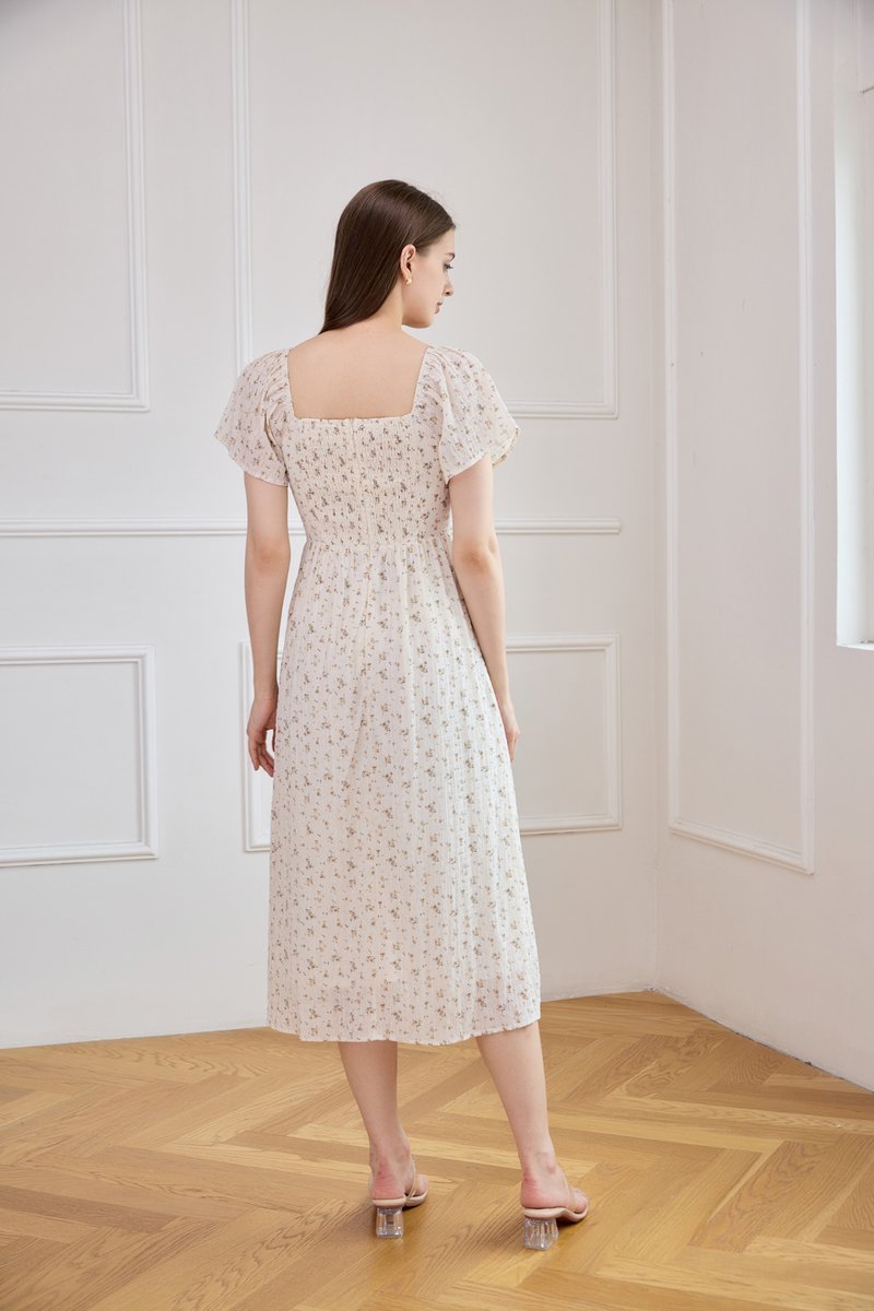Yve Textured Fleur Midi Dress In White