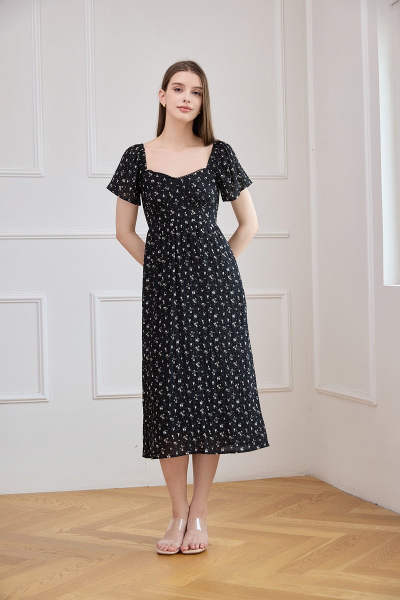 Yve Textured Fleur Midi Dress In Black