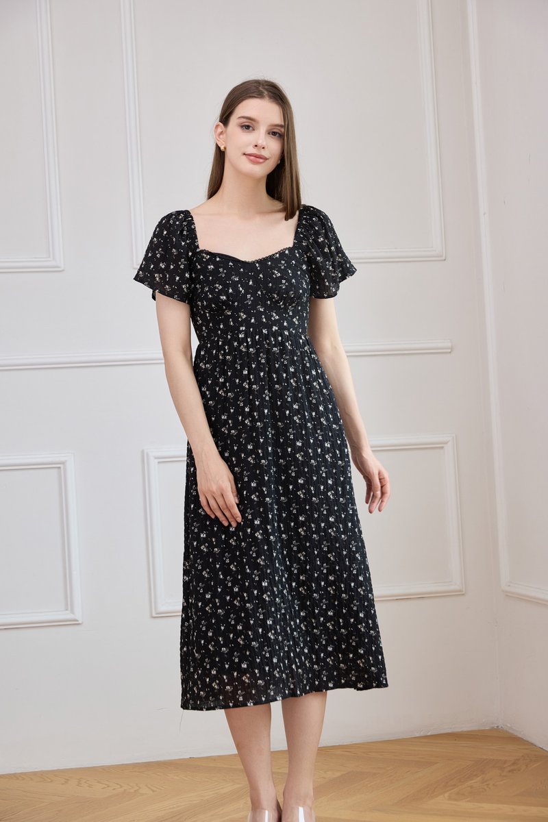 Yve Textured Fleur Midi Dress In Black