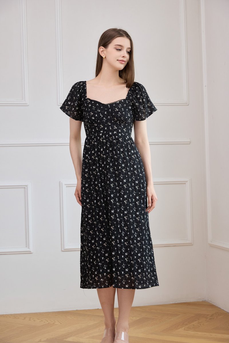 Yve Textured Fleur Midi Dress In Black