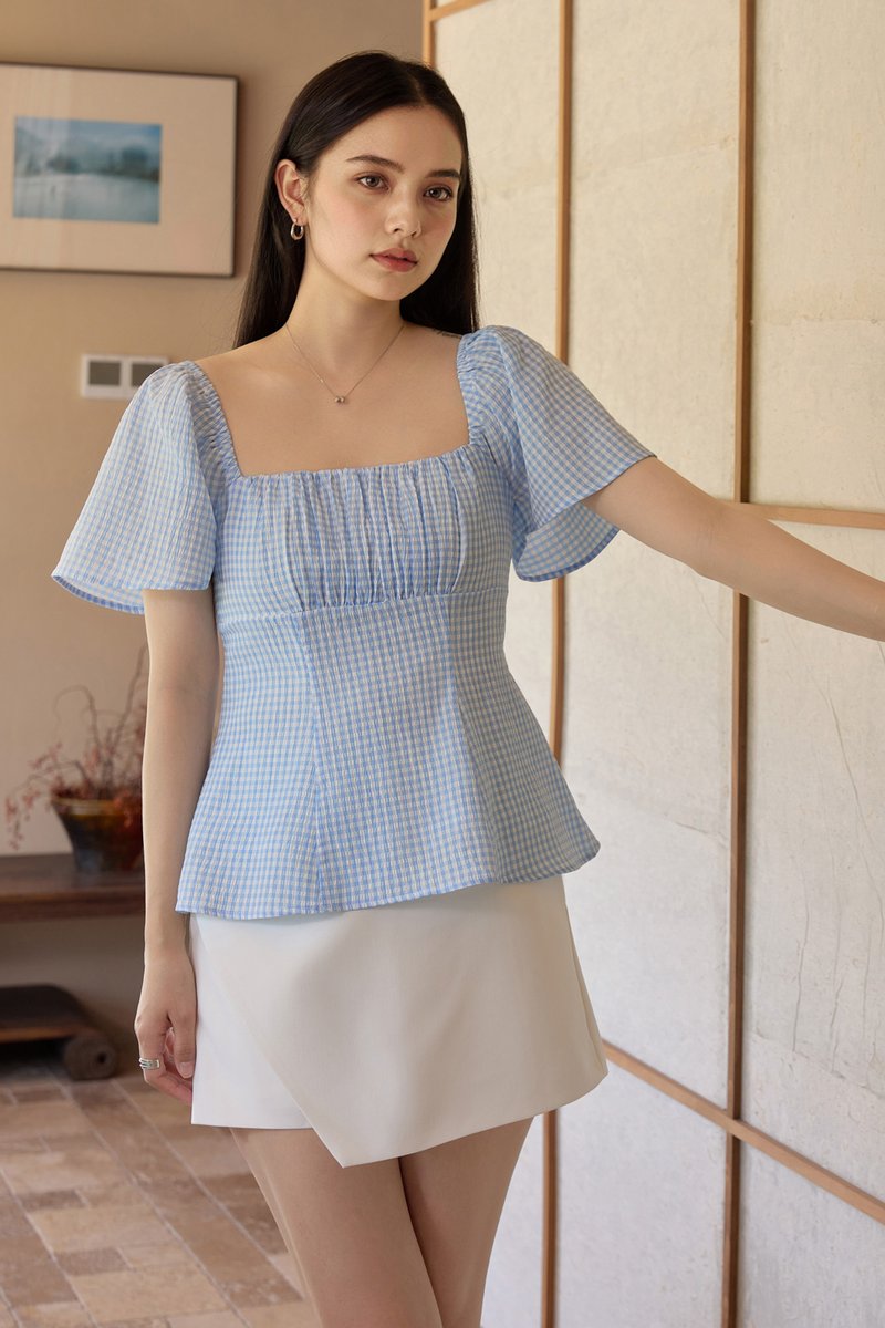 Dee Gingham Ruched Top in Blue