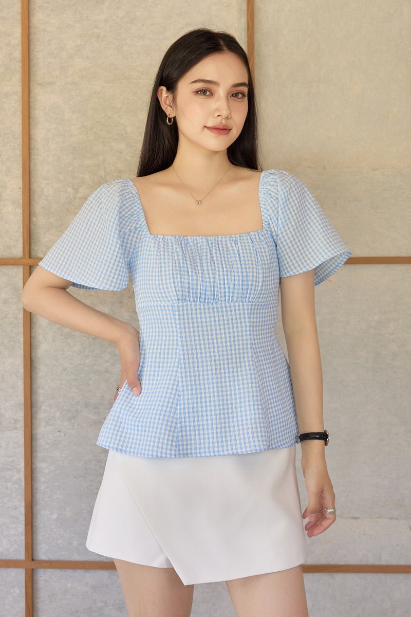 Dee Gingham Ruched Top in Blue