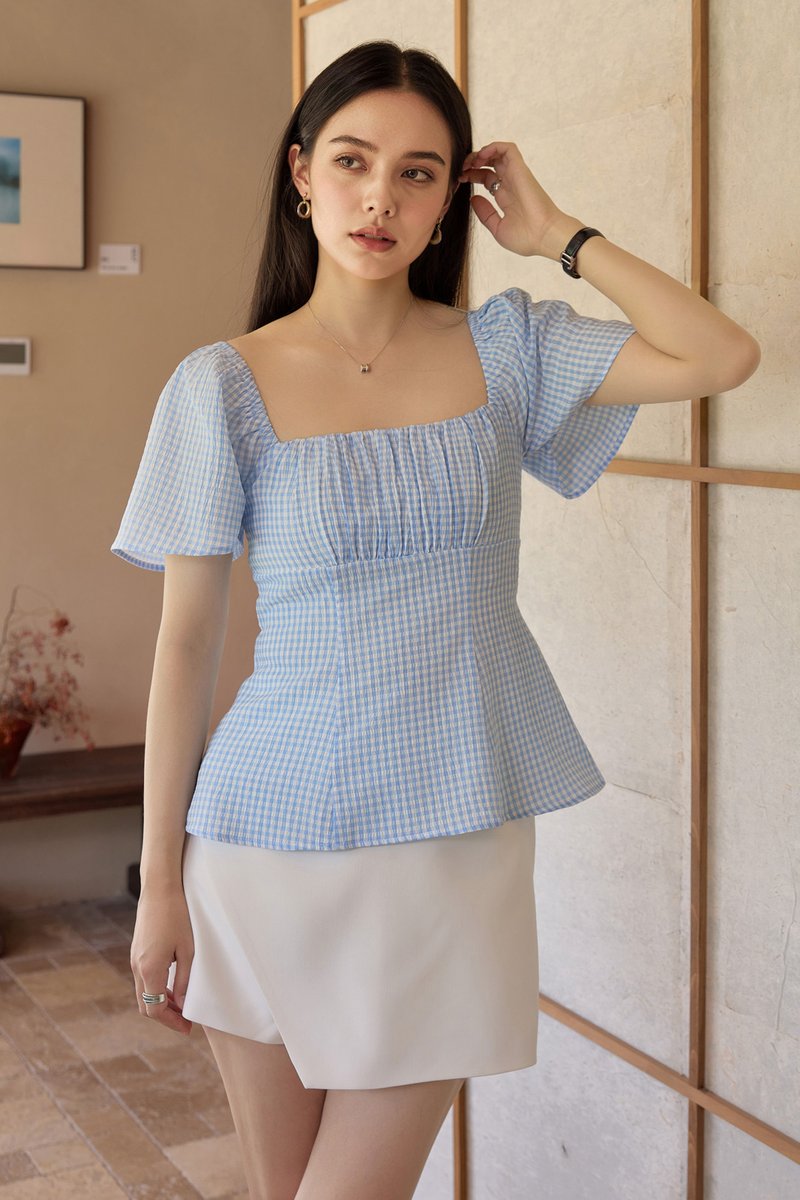Dee Gingham Ruched Top in Blue