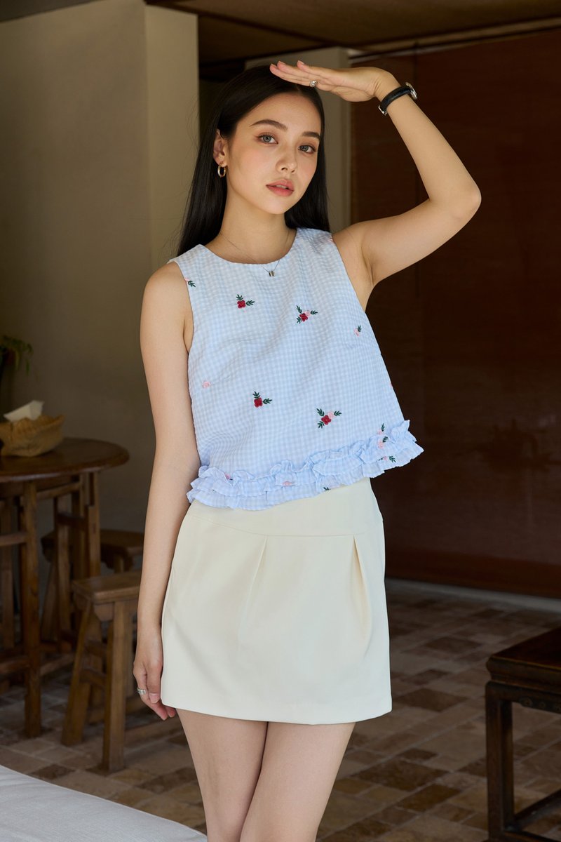 Ava Pleated Skort In Cream