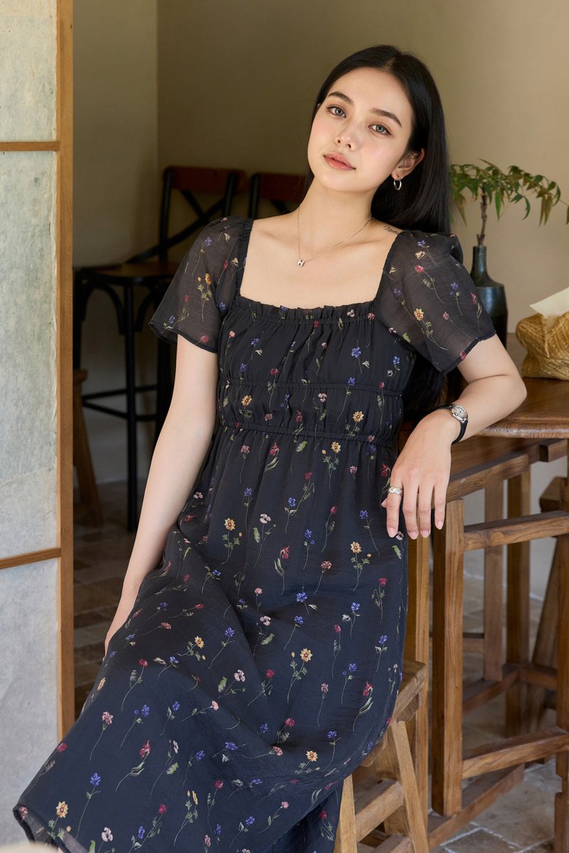 Kiraz Elastic Waist Floral Midi Dress In Black