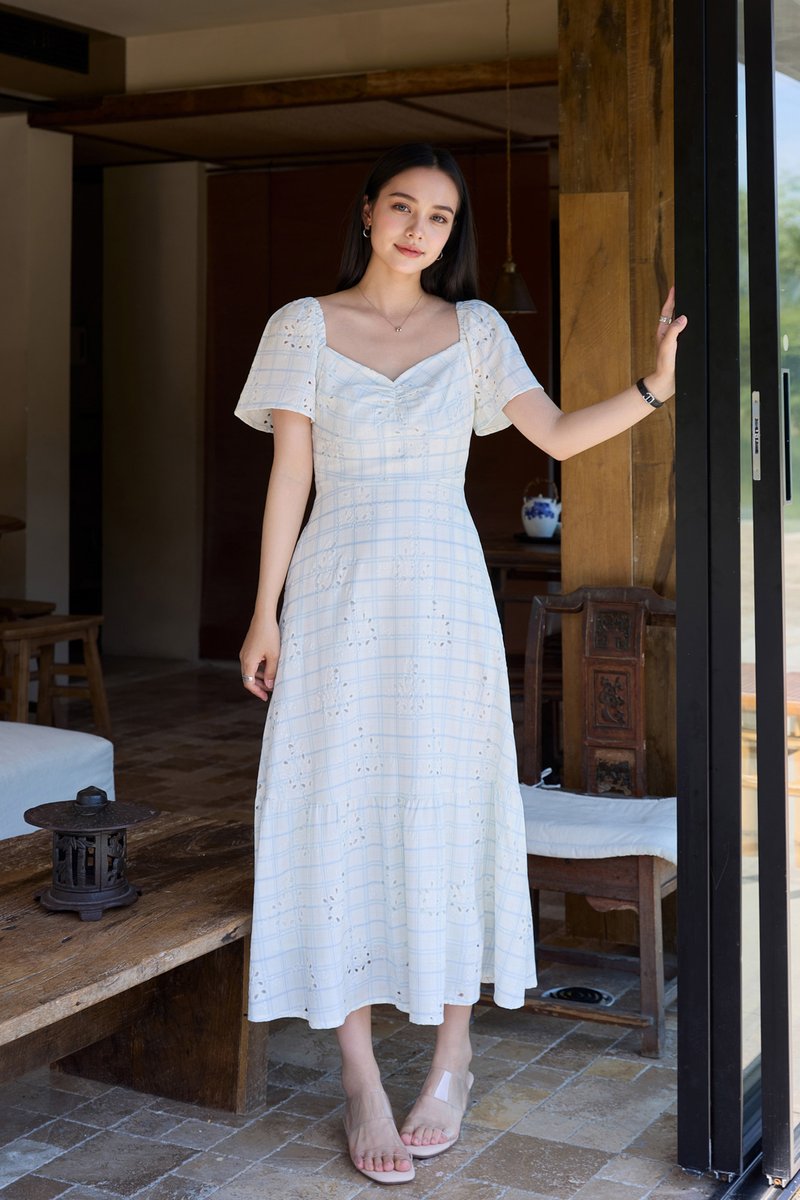 Holly Eyelet Sweetheart Midi Dress