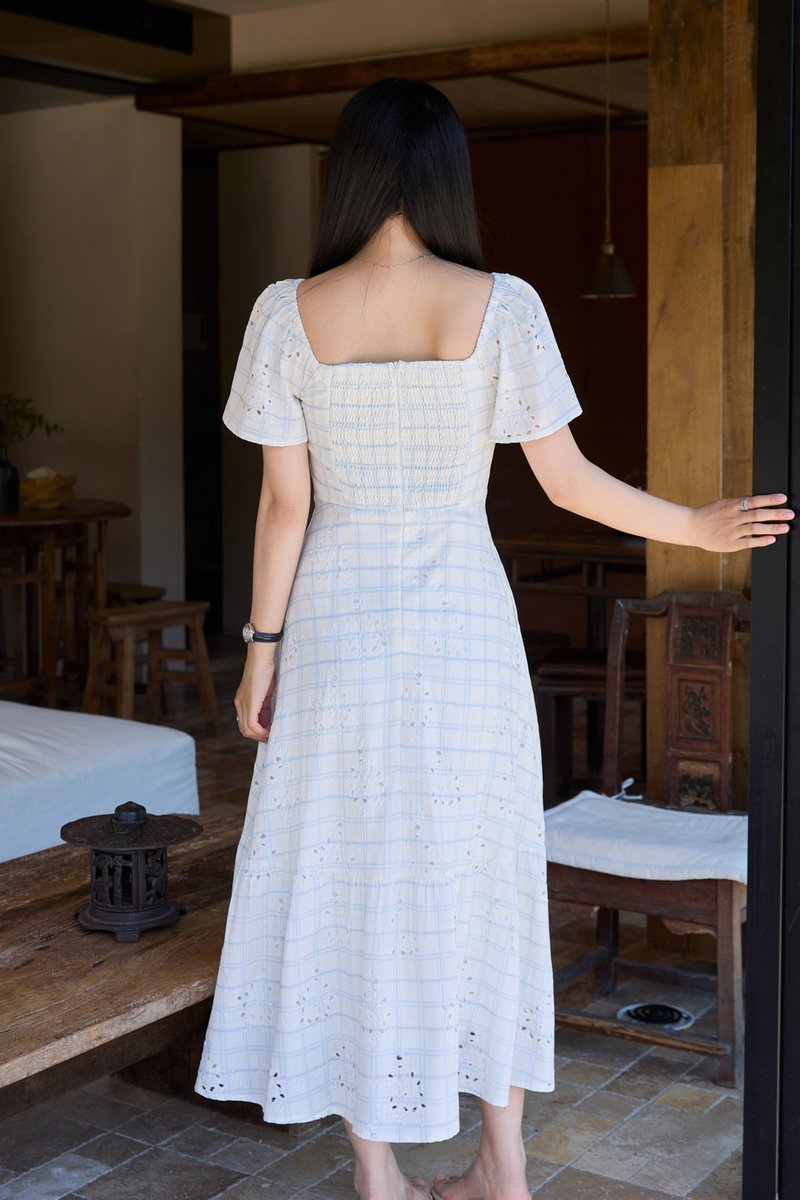 Holly Eyelet Sweetheart Midi Dress