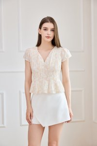 Joy Pintuck Floral Top In Cream