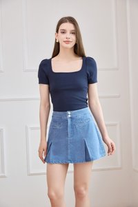 Ulani Denim Pocket Pleated Skort in Mid Wash