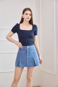 Ulani Denim Pocket Pleated Skort in Mid Wash