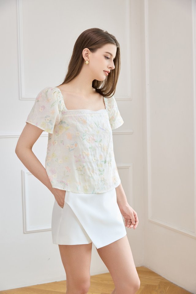 Georgette Fleur Embroidery Top