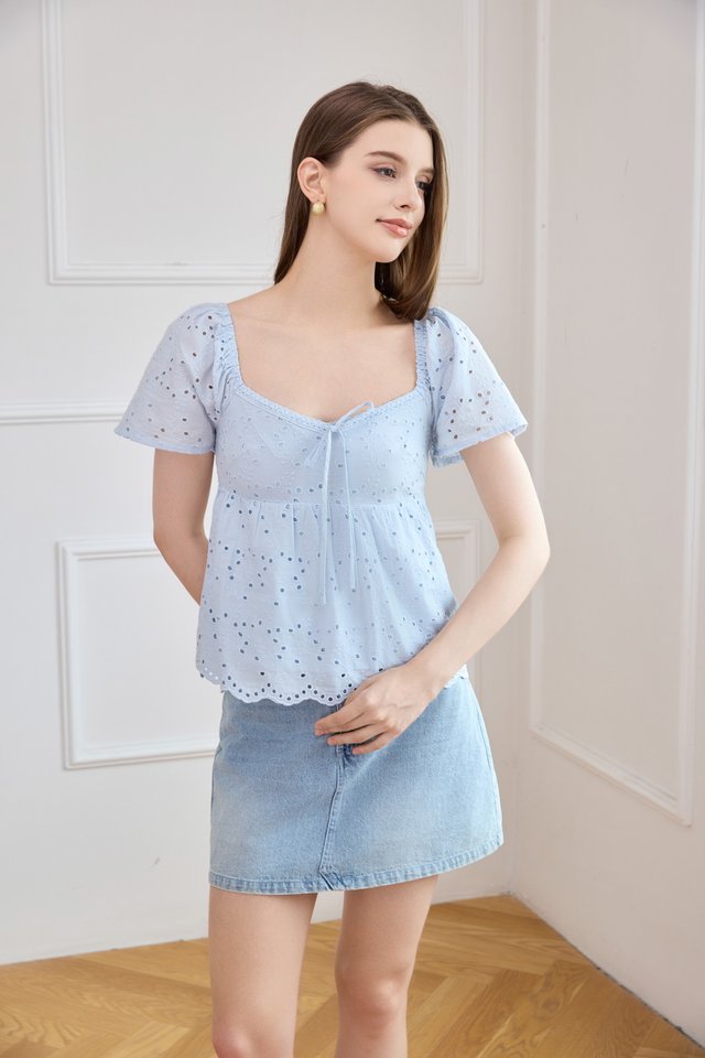 Giulia Eyelet Babydoll Top In Powder Blue