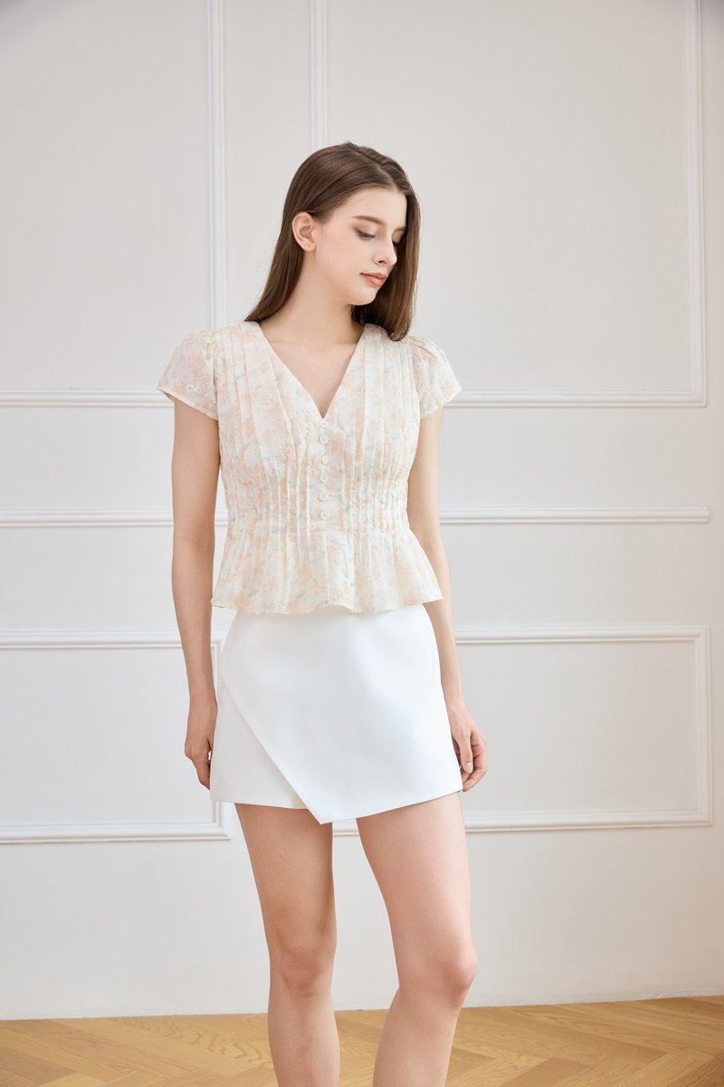 Joy Pintuck Floral Top In Cream