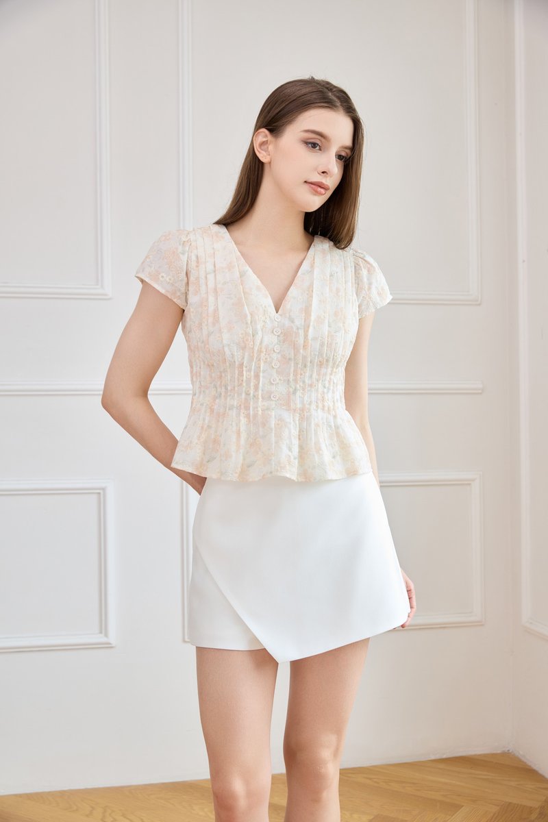 Joy Pintuck Floral Top In Cream