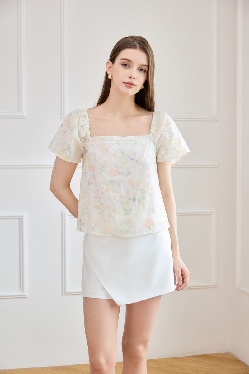 Georgette Fleur Embroidery Top