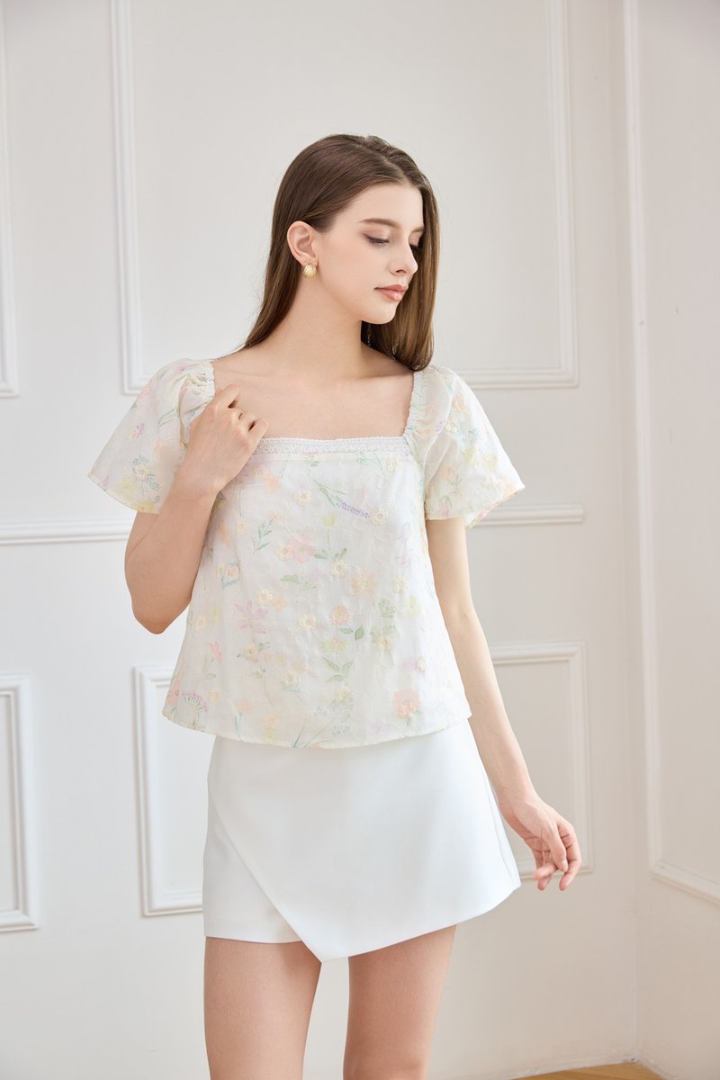 Georgette Fleur Embroidery Top