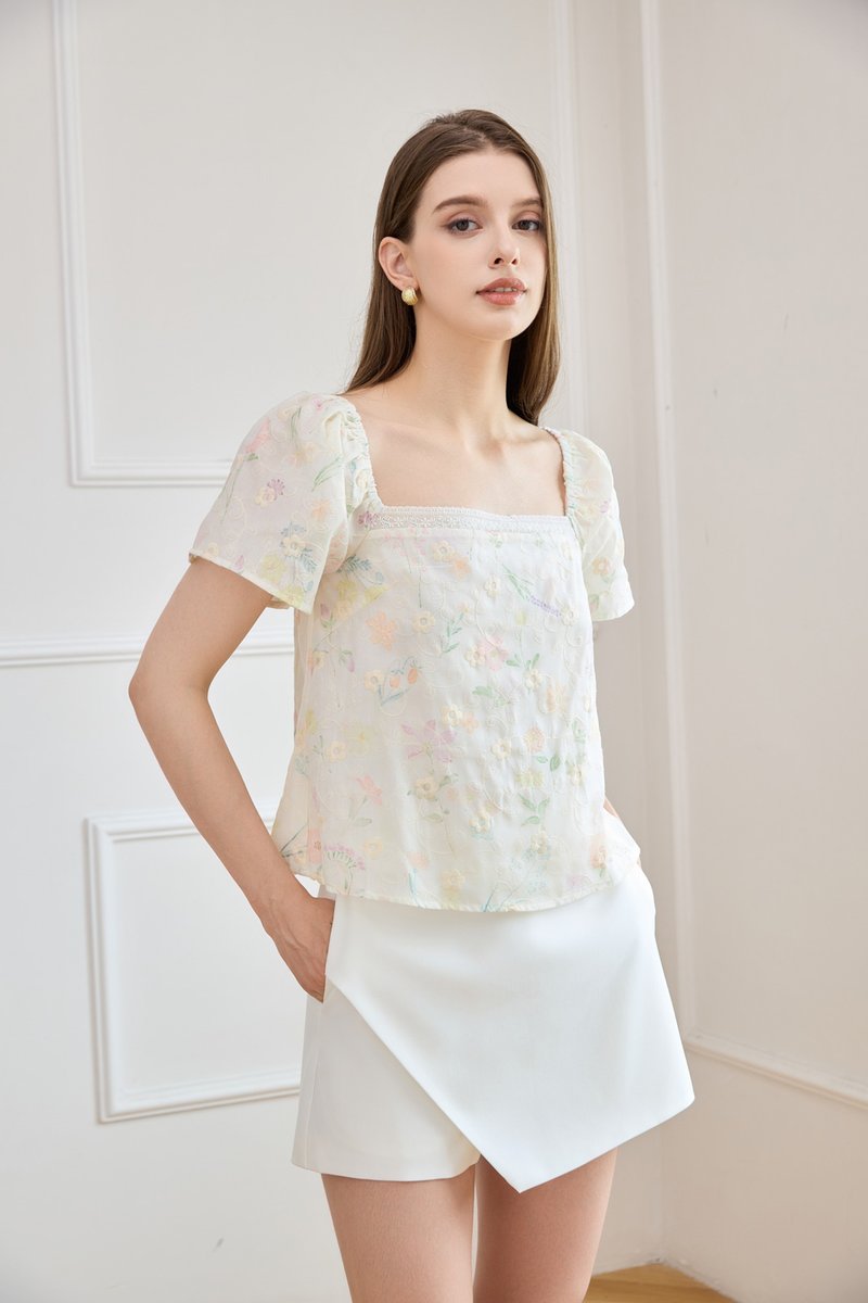 Georgette Fleur Embroidery Top