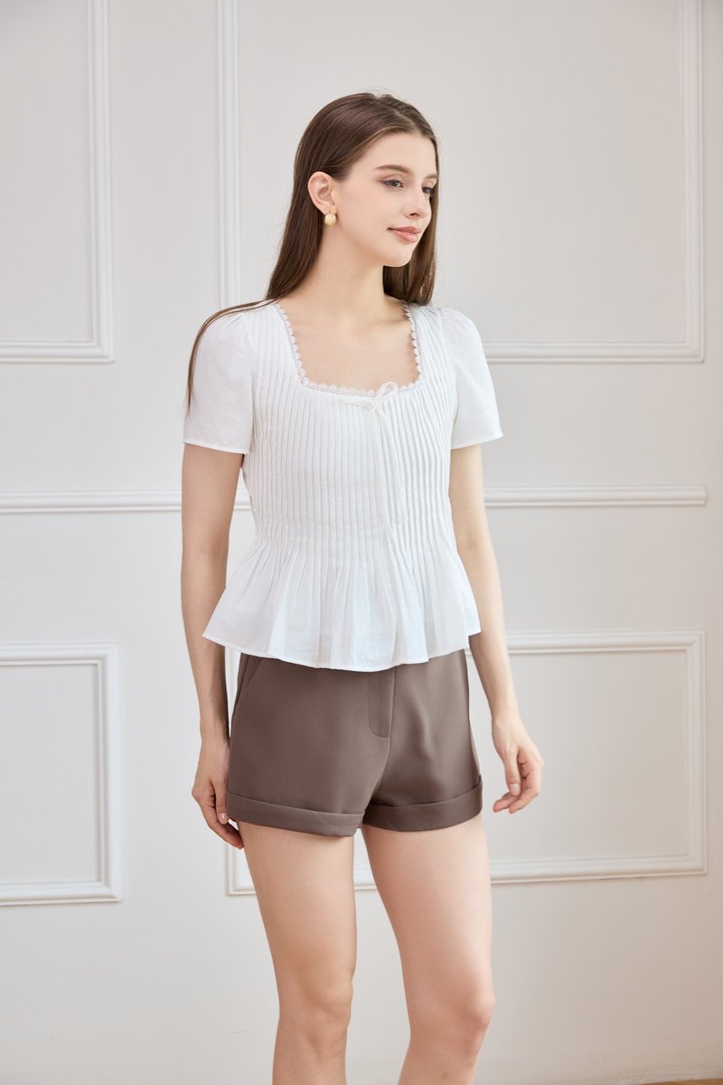 Jones Pintuck Lacey Ribbon Top In White