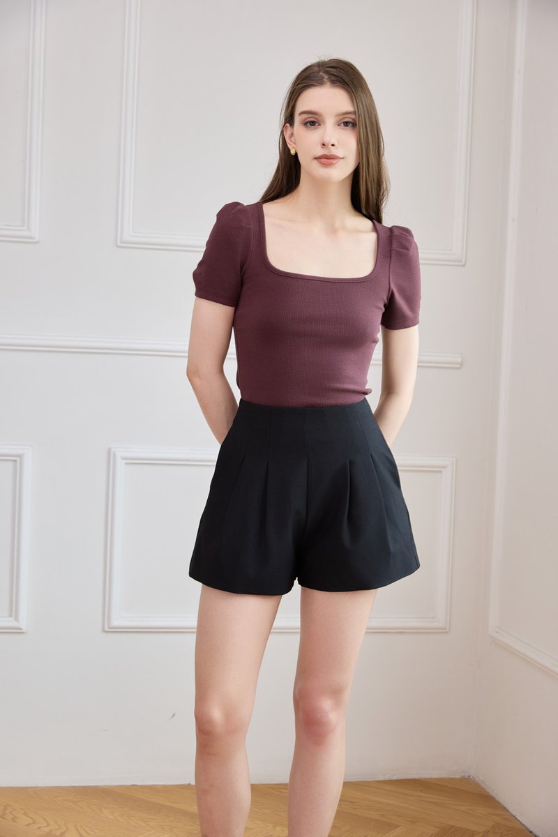 Marta Basic Panelling Short In Black