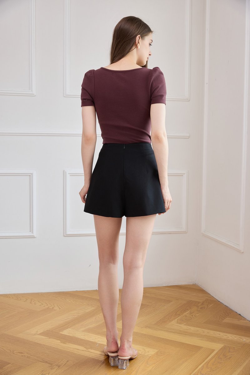 Marta Basic Panelling Short In Black