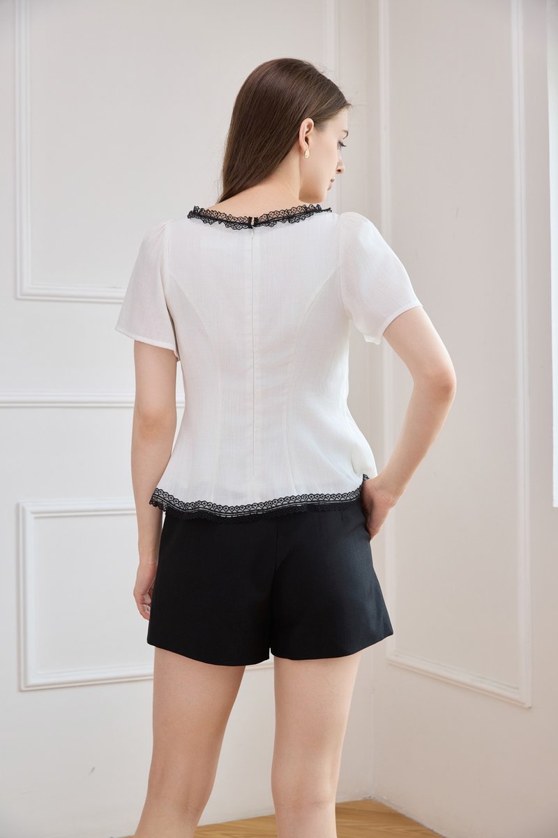 Saige Overlap Basic Skort In Black