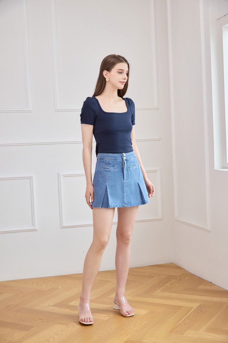 Arleth Ribbed Cotton Top In Navy