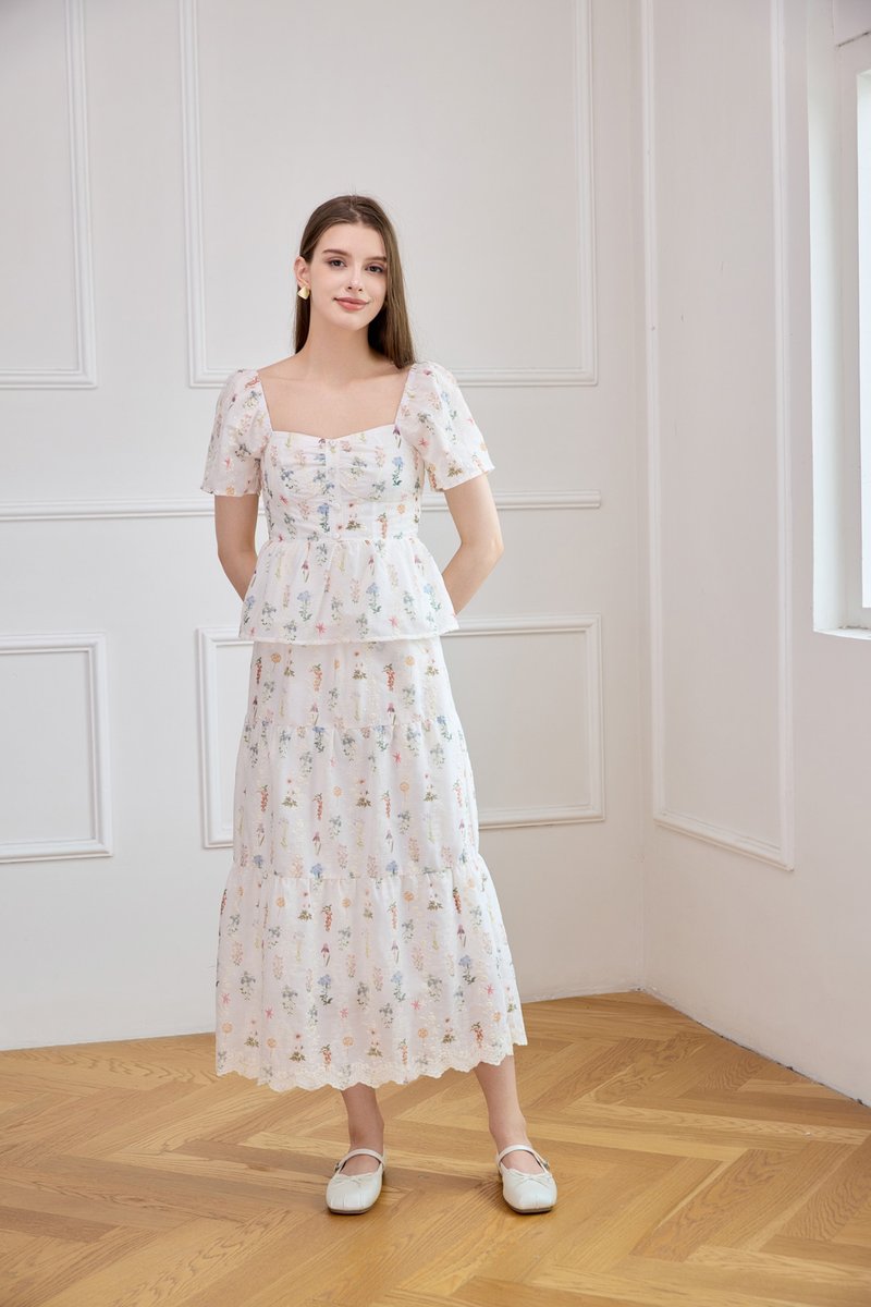 Althea Embroidery Fleur Midi Skirt In White