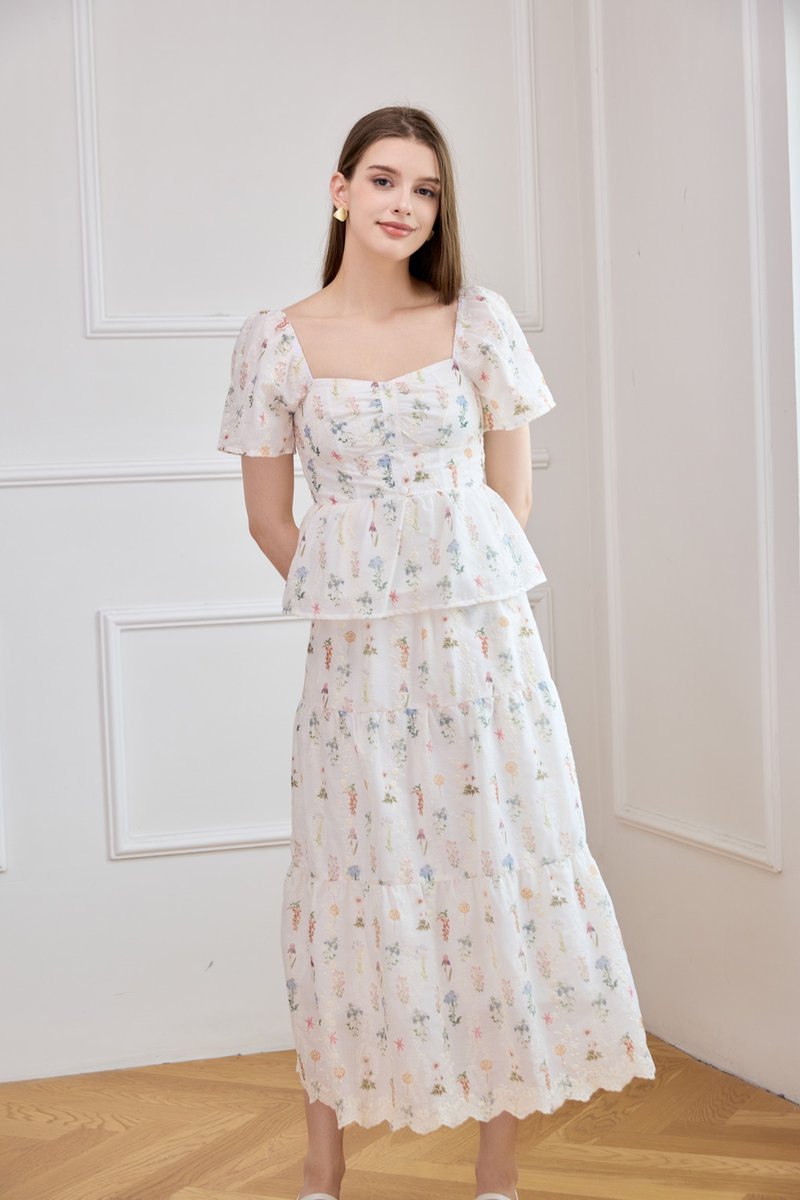 Althea Embroidery Fleur Midi Skirt In White