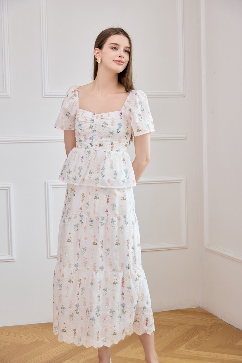 Althea Embroidery Fleur Midi Skirt In White