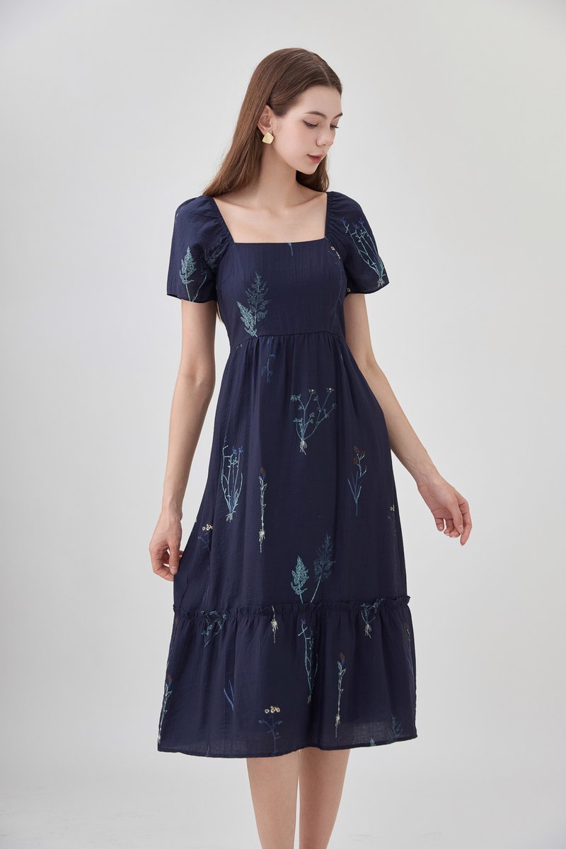 Bennet Botanical Midi Dress In Navy