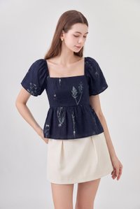 Bennet Botanical Flutter Top In Navy