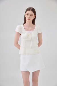 Coletta Eyelet Pintuck Ribbon Top In Cream