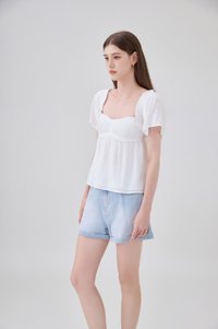 Marlee Textured Pleated Top In White