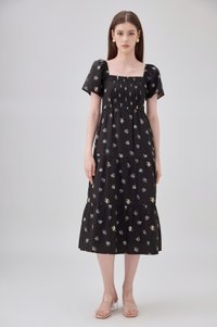 Lakelynn Pintuck Tiered Midi Dress In Black