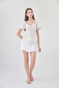 Adelyn Embroidery Sweetheart Ribbon Top In Blue Wildflower