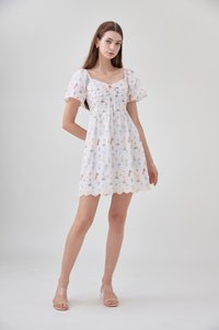 Adelyn Embroidery Sweetheart Ribbon Dress In Meadow Floral