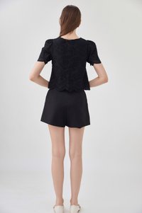 Delilah Eyelet Scallop Top In Black