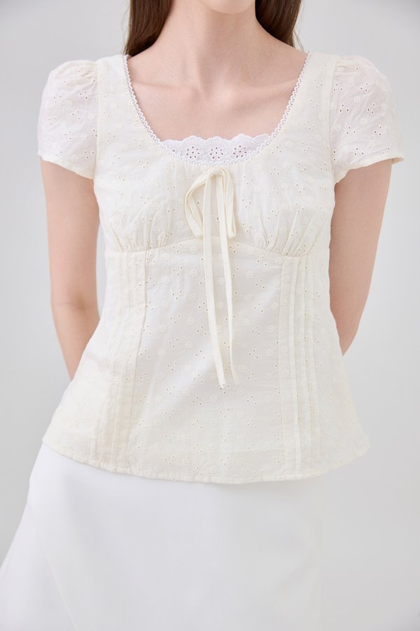 Coletta Eyelet Pintuck Ribbon Top In Cream