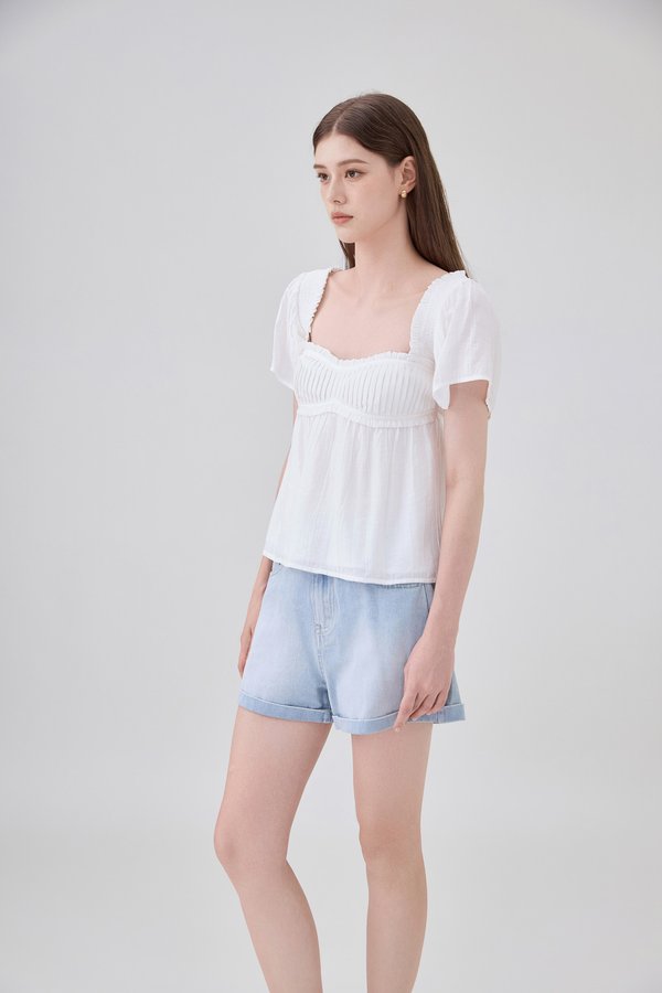 Marlee Textured Pleated Top In White