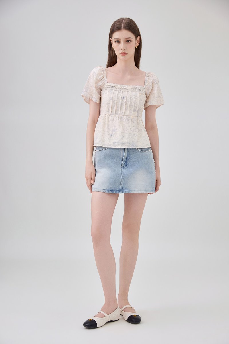 Antonella Pintuck Babydoll Top In Cream