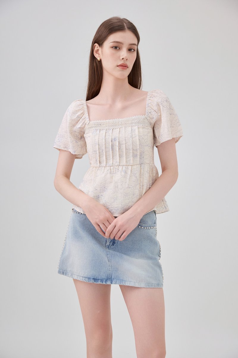 Antonella Pintuck Babydoll Top In Cream