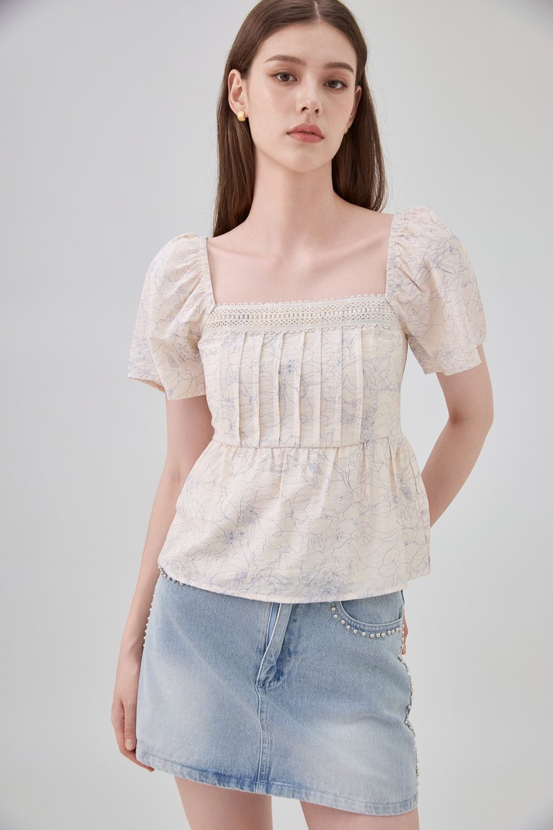 Antonella Pintuck Babydoll Top In Cream