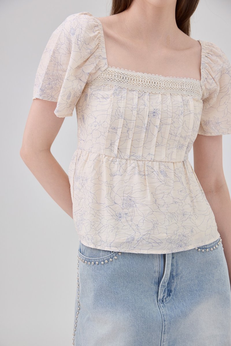 Antonella Pintuck Babydoll Top In Cream