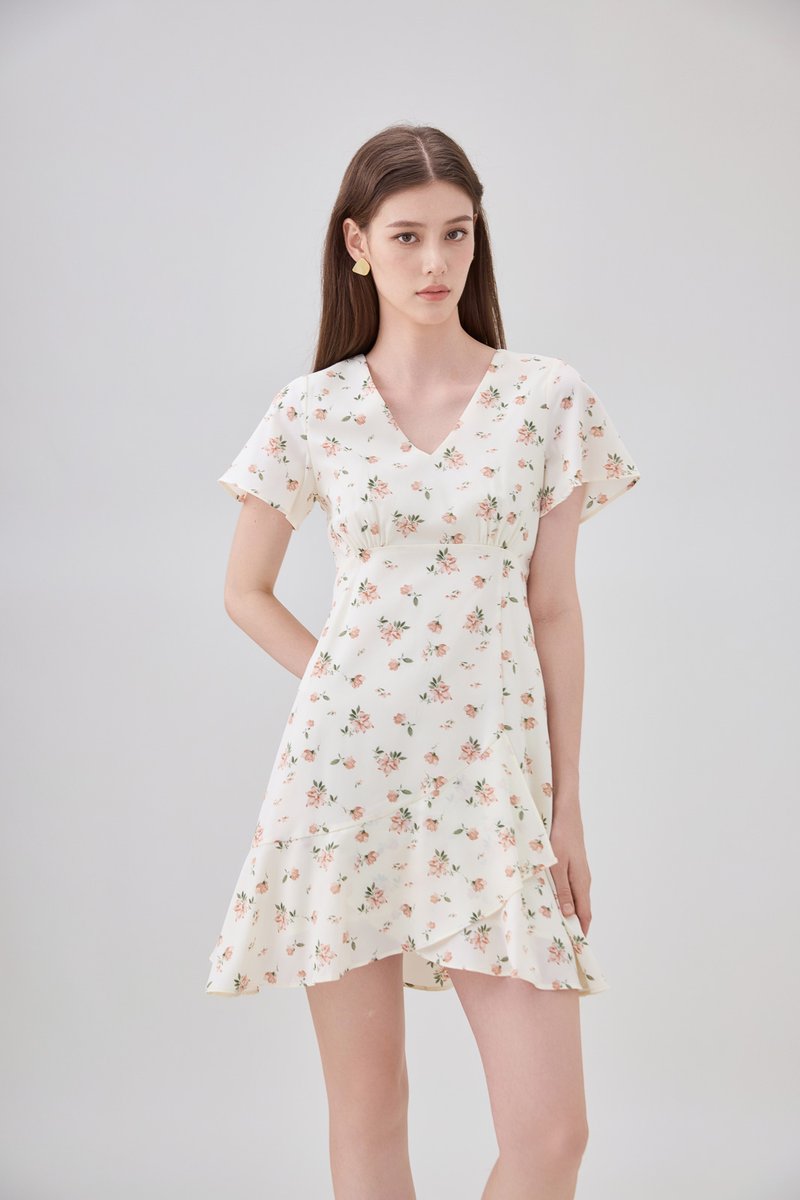 Aubrey Floral Ruffle Hem Dress In Cream