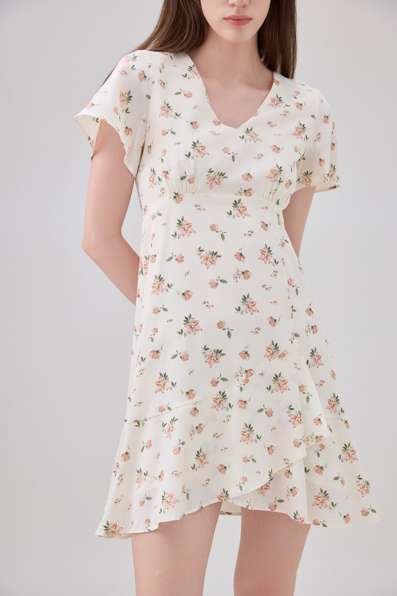 Aubrey Floral Ruffle Hem Dress In Cream