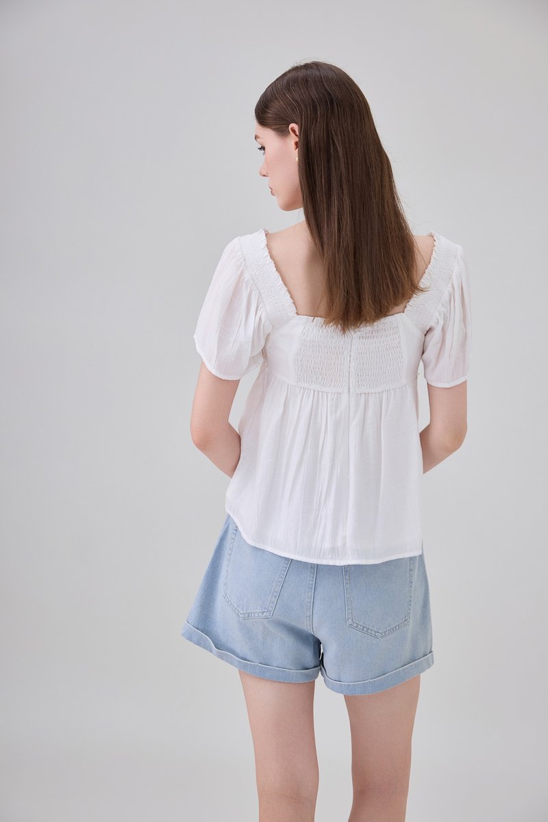 Marlee Textured Pleated Top In White