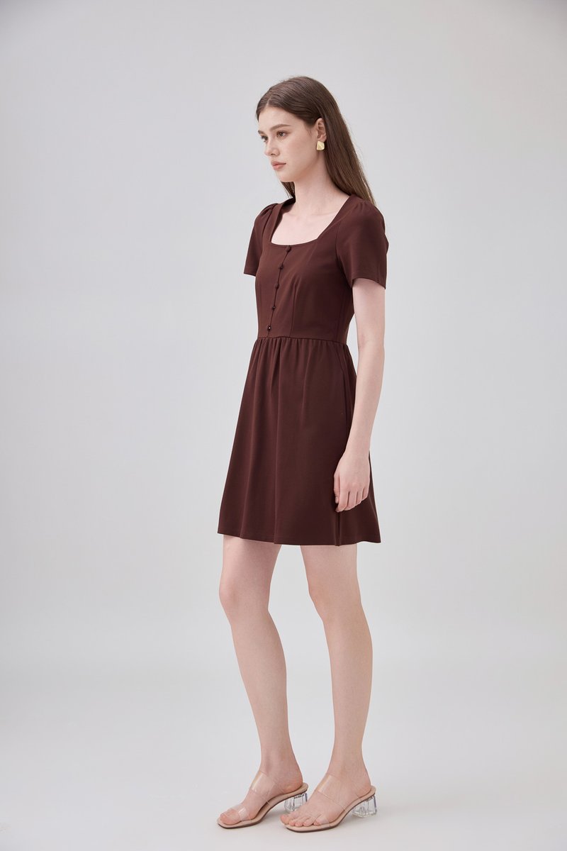 Noa Button Cotton Dress In Chocolate