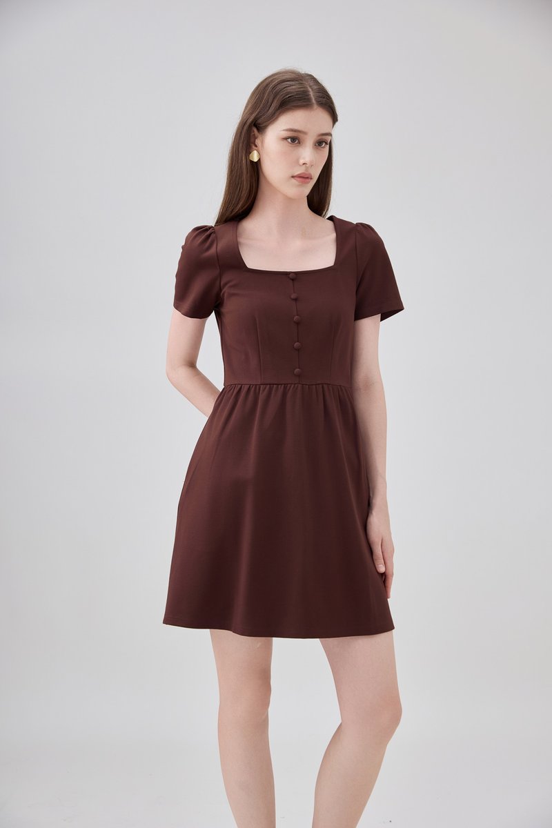 Noa Button Cotton Dress In Chocolate