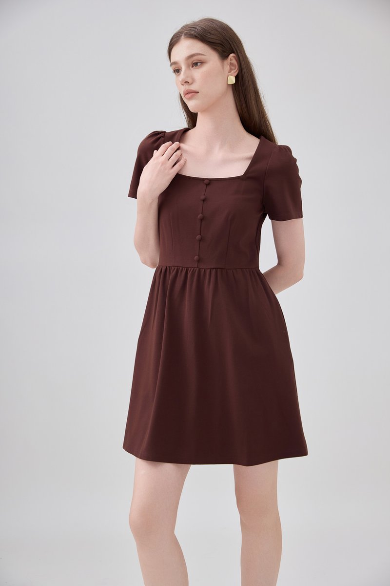 Noa Button Cotton Dress In Chocolate